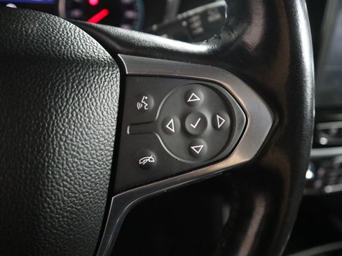 Used 2020 Chevrolet Traverse LT FWD image 29