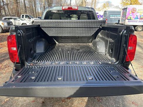 Used 2018 Chevrolet Colorado W/T w/ Custom Special Edition image 11