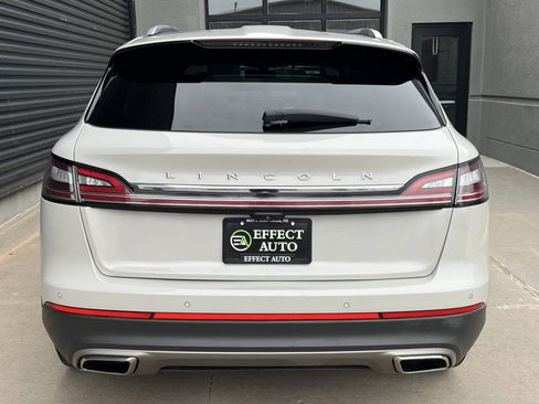 Used 2022 Lincoln Nautilus Reserve w/ Equipment Group 201A AWD/4WD image 12