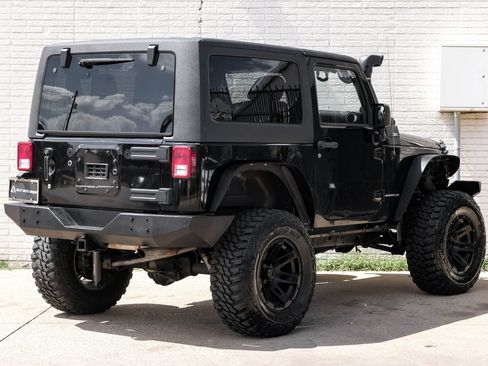 Used 2011 Jeep Wrangler Rubicon w/ PWR Convenience Group AWD/4WD image 7