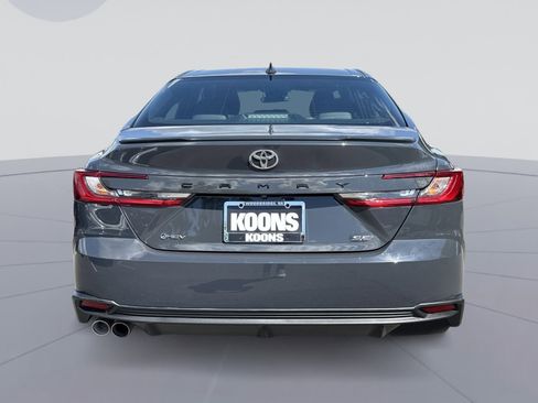 Used 2025 Toyota Camry SE FWD image 5