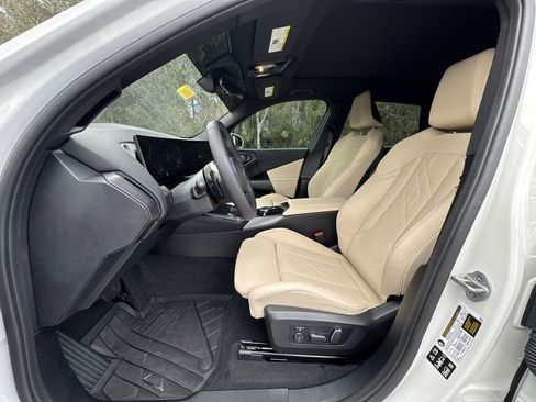 Certified 2025 BMW X3 xDrive30i w/ Premium Package image 15