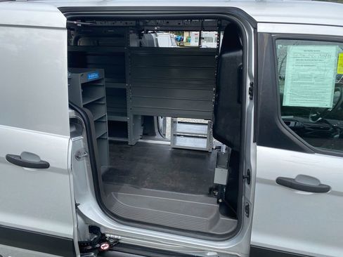 Used 2021 Ford Transit Connect XLT image 29