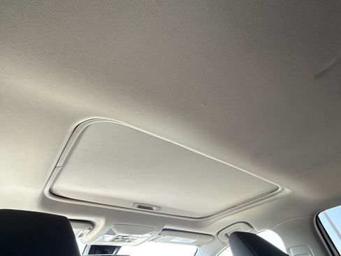 Used 2019 Toyota RAV4 XLE w/ All Weather Liner Package FWD image 16