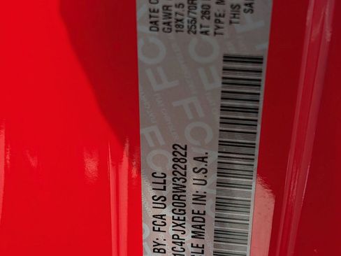 Used 2024 Jeep Wrangler Sahara image 23