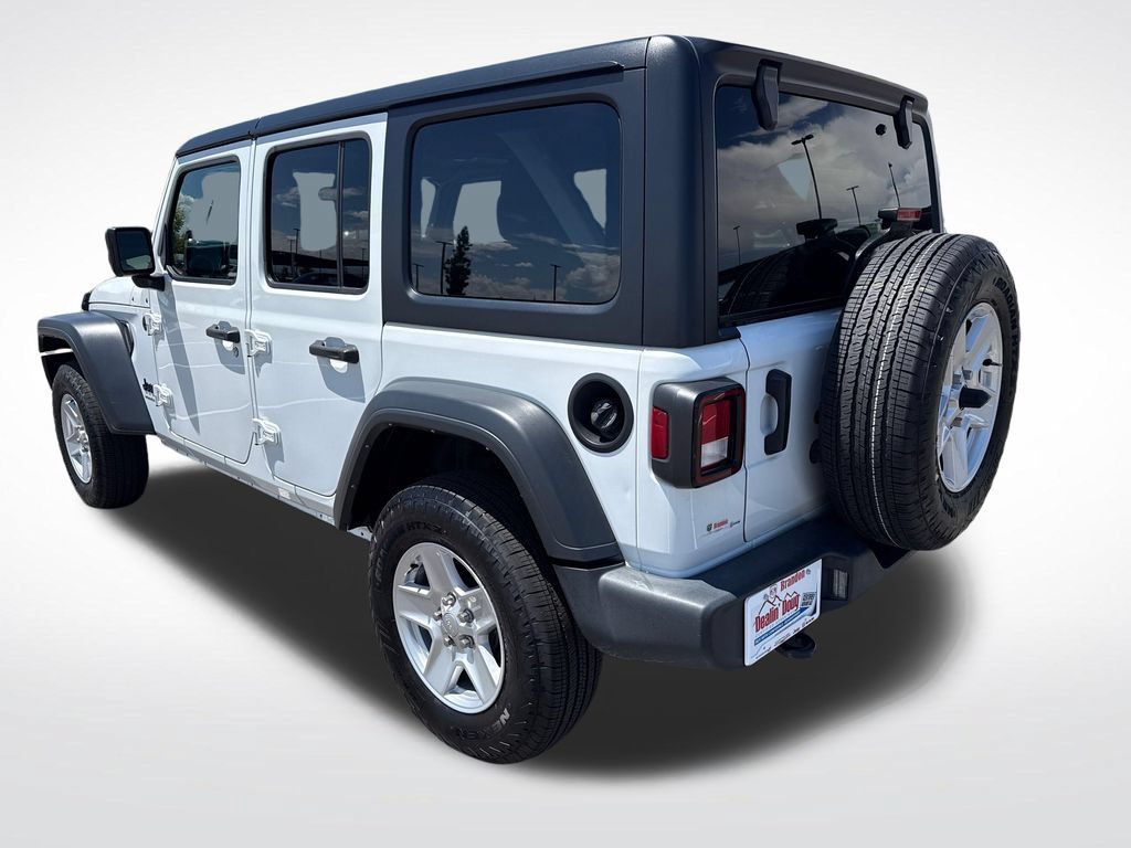 Used 2023 Jeep Wrangler Unlimited Sport AWD/4WD image 3