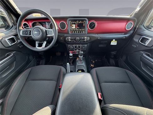 Used 2023 Jeep Gladiator Rubicon w/ Cold Weather Group image 12
