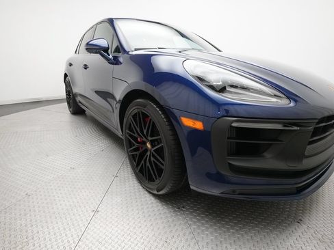 Certified 2022 Porsche Macan GTS w/ Premium Package Plus AWD/4WD image 3
