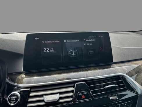 Used 2018 BMW 530i xDrive AWD/4WD image 34
