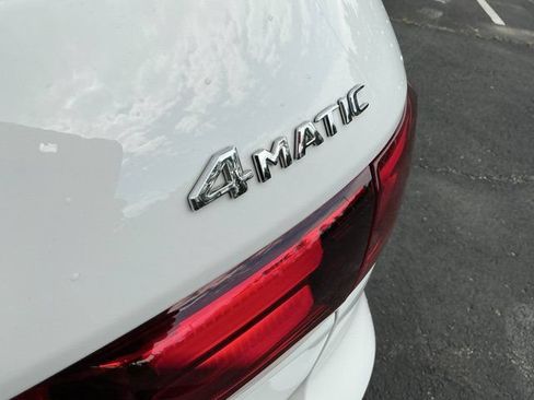 Used 2026 Mercedes-Benz GLB 250 4MATIC image 8