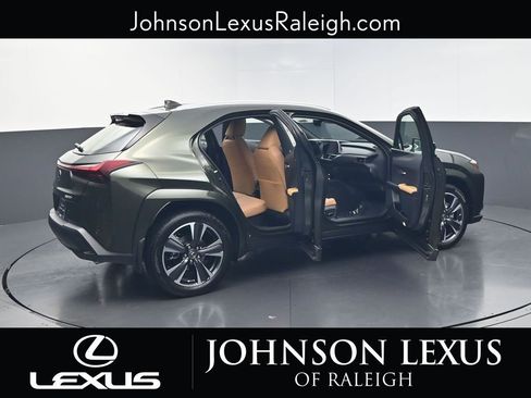 New 2026 Lexus UX 300h FWD image 30