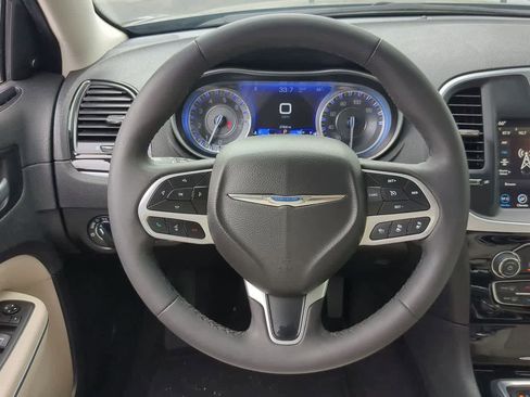 Certified 2023 Chrysler 300 Touring w/ Safetytec Plus Group RWD image 22