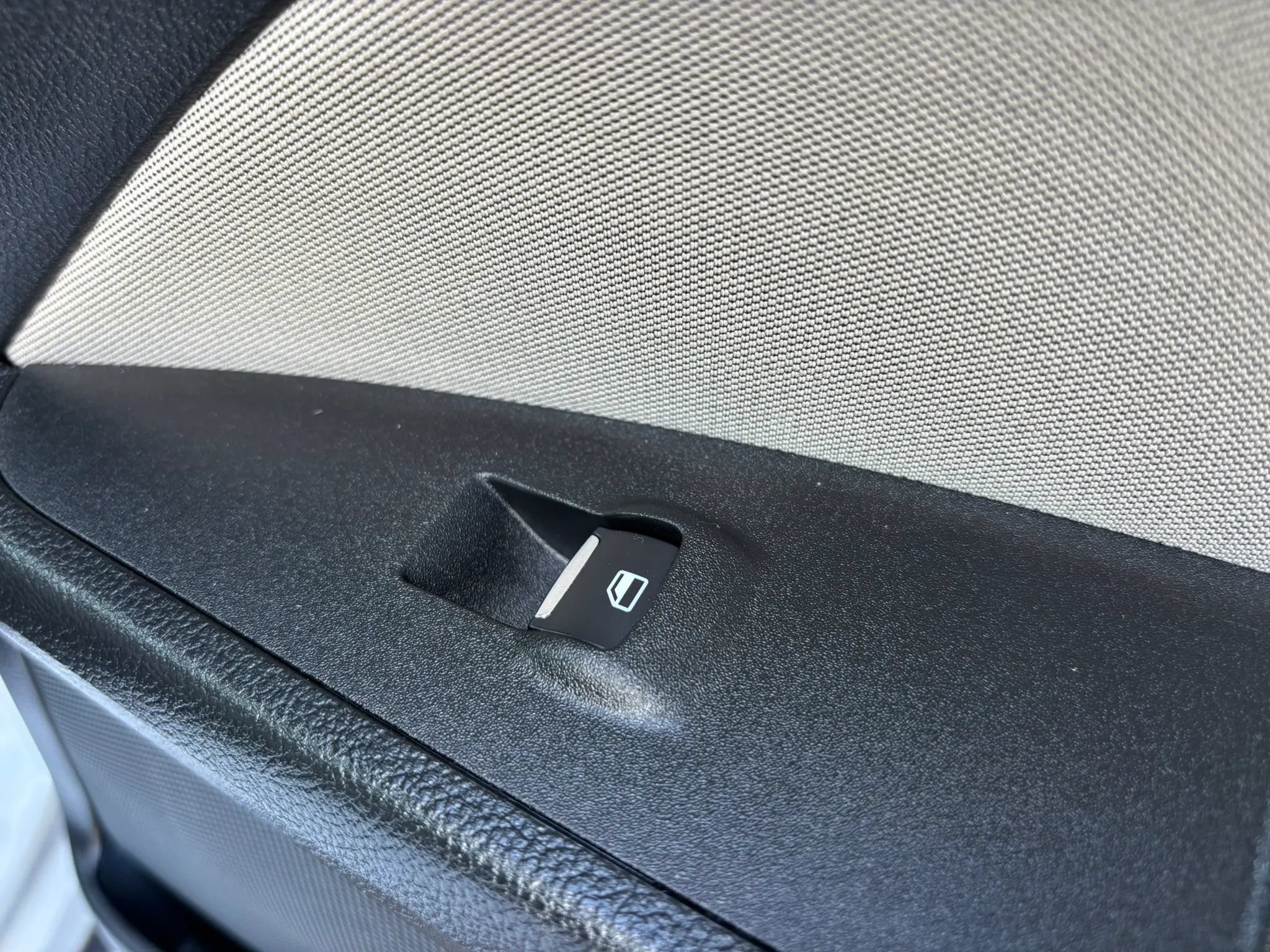 Used 2018 Ford Fusion S FWD image 45