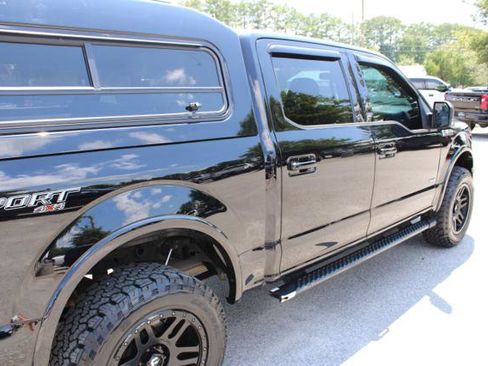 Used 2017 Ford F150 XLT w/ Equipment Group 302A Luxury AWD/4WD image 11