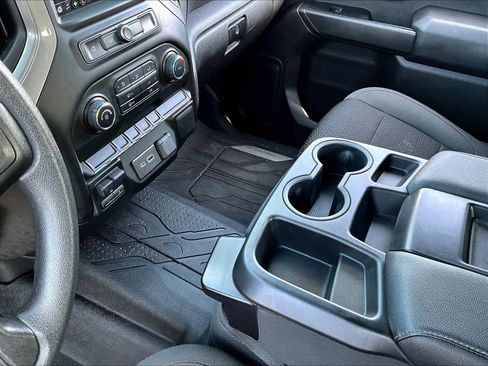 Used 2022 Chevrolet Silverado 1500 Custom AWD/4WD image 16