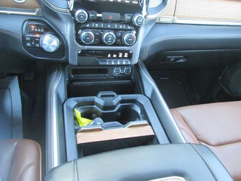 Used 2021 RAM 1500 Limited AWD/4WD image 18
