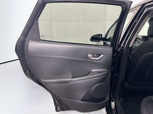 Used 2023 Hyundai Kona SE FWD image 25