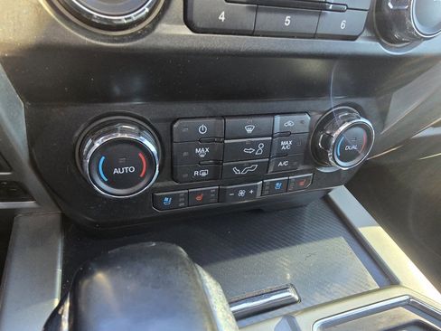 Used 2019 Ford F150 Lariat image 22