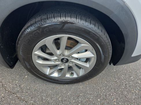 Used 2017 Hyundai Tucson SE Plus FWD image 9