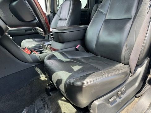 Used 2008 Cadillac Escalade EXT AWD/4WD image 5