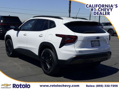Used 2025 Chevrolet Trax ACTIV w/ Driver Confidence Package FWD image 4