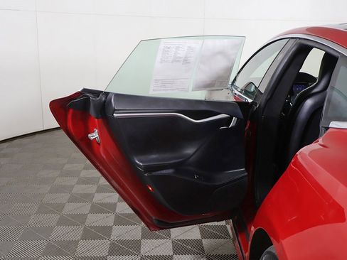 Used 2016 Tesla Model S 75D image 23