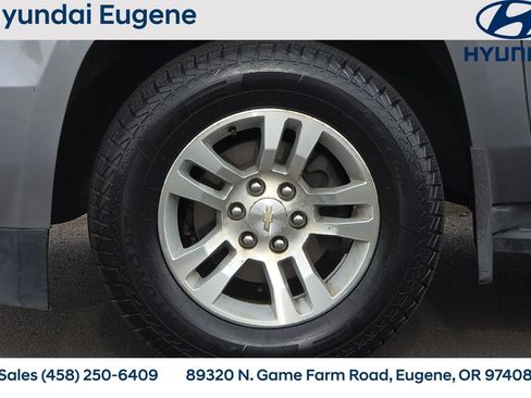 Used 2019 Chevrolet Tahoe LT w/ Luxury Package AWD/4WD image 43