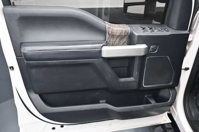 Used 2019 Ford F250 Lariat w/ Lariat Ultimate Package AWD/4WD image 12