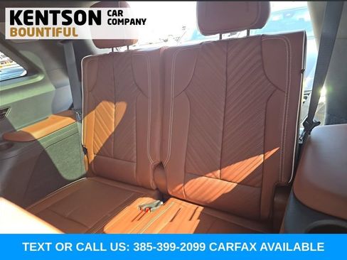 Used 2026 Cadillac Vistiq Platinum AWD/4WD image 12