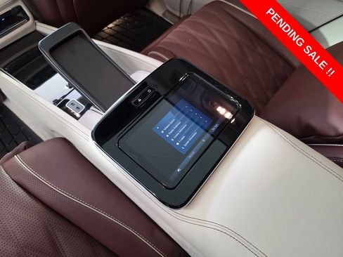 Certified 2025 Mercedes-Benz Maybach GLS 600 4MATIC image 18