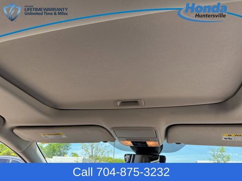 Used 2025 Honda Odyssey EX-L image 18
