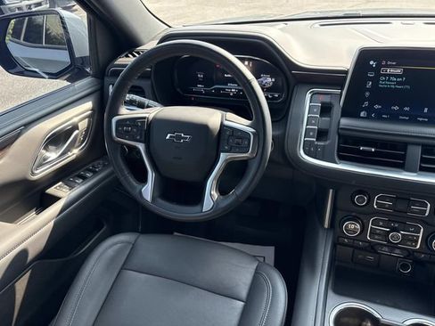 Used 2022 Chevrolet Tahoe Z71 w/ Z71 Off-Road Package AWD/4WD image 15