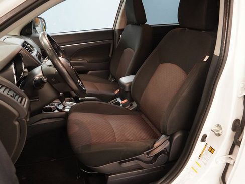 Used 2017 Mitsubishi Outlander Sport ES image 3