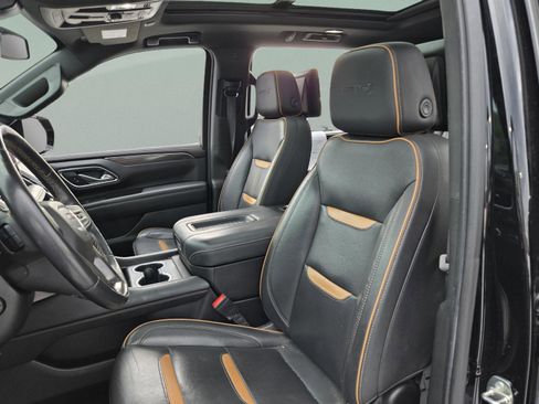 Used 2021 GMC Yukon XL AT4 w/ Rear Media and Nav Package AWD/4WD image 12