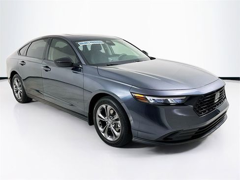Certified 2025 Honda Accord SE image 19