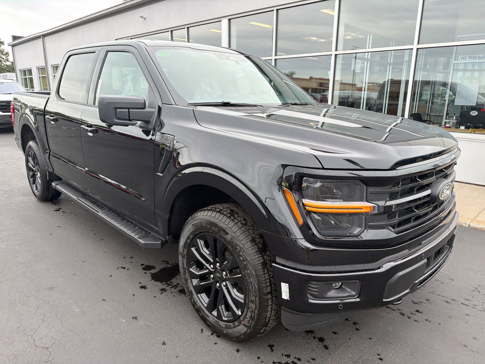 New 2026 Ford F150 XLT w/ Equipment Group 302A MID AWD/4WD image 3