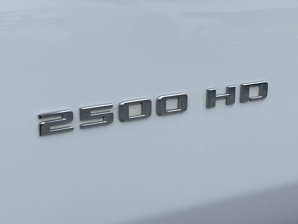 Used 2023 Chevrolet Silverado 2500 LTZ w/ Gooseneck/5TH Wheel Package AWD/4WD image 10