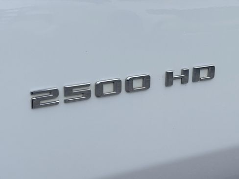 Used 2023 Chevrolet Silverado 2500 LTZ w/ Gooseneck/5TH Wheel Package AWD/4WD image 10