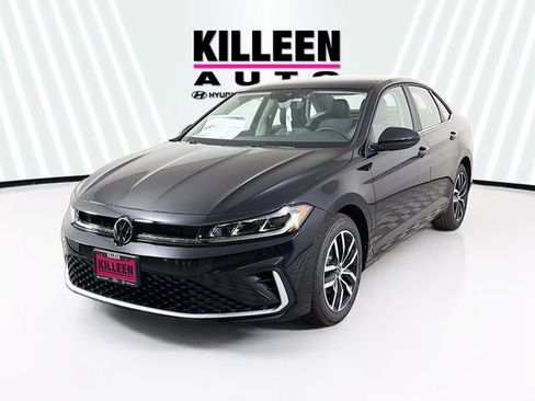 New 2026 Volkswagen Jetta SE FWD image 3