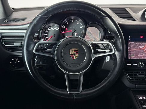 Used 2021 Porsche Macan w/ Premium Package AWD/4WD image 31