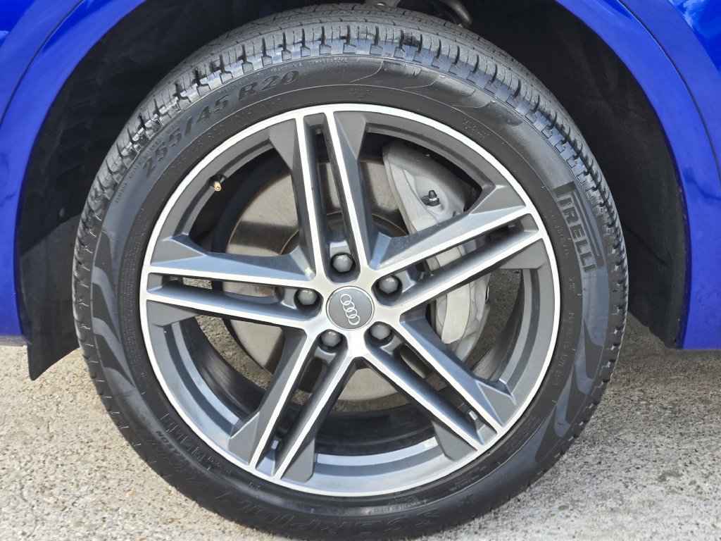 Used 2021 Audi Q5 e Premium Plus w/ Premium Plus Package AWD/4WD image 16