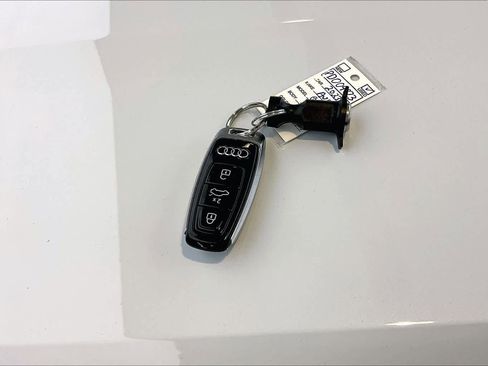 Used 2023 Audi Q7 Premium Plus w/ Premium Plus Package image 15