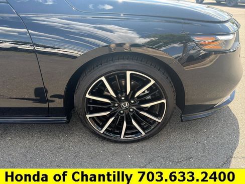 Certified 2025 Honda Accord Touring image 31