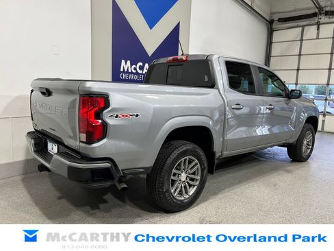 Used 2024 Chevrolet Colorado LT w/ LT Convenience Package AWD/4WD image 5