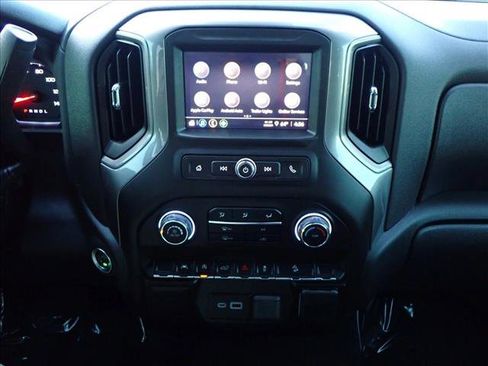 Used 2025 Chevrolet Silverado 1500 Custom Trail Boss w/ Turbomax Blackout Package image 14