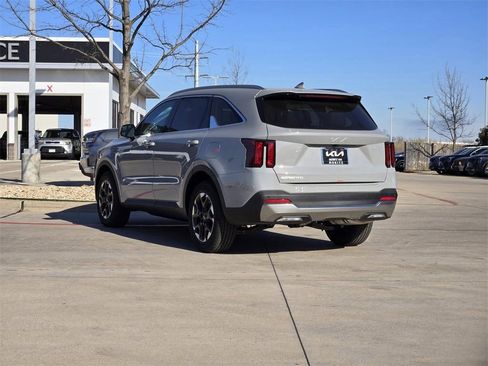 New 2026 Kia Sorento S w/ S Panoramic Sunroof Package FWD image 3