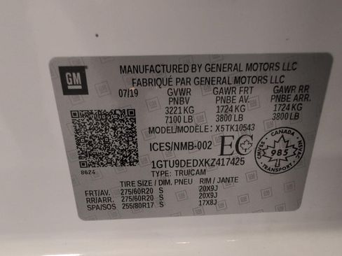 Used 2019 GMC Sierra 1500 SLT w/ SLT Convenience Package AWD/4WD image 28