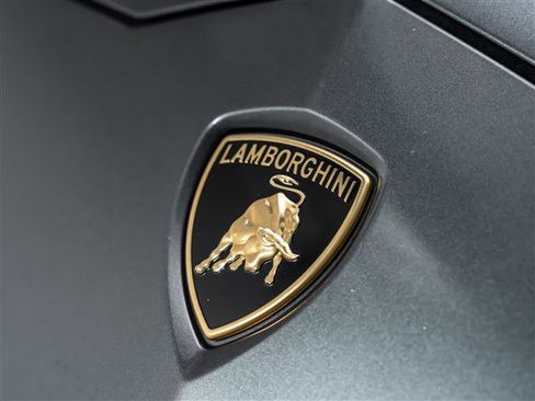 Used 2019 Lamborghini Urus image 10