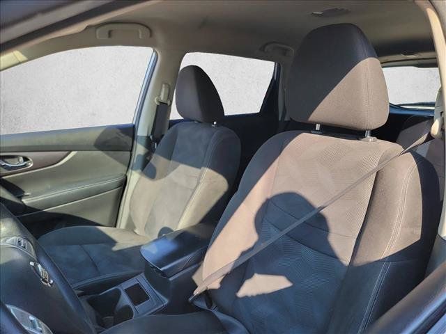 Used 2015 Nissan Rogue S FWD image 10
