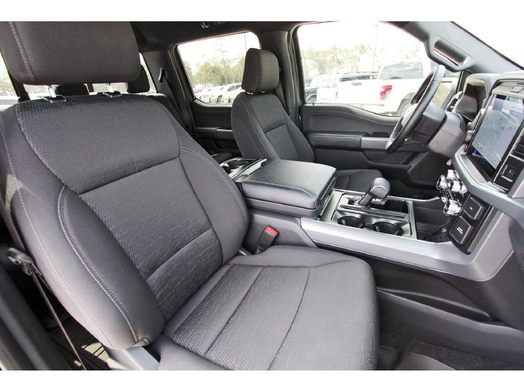 Used 2026 Ford F150 XLT w/ Equipment Group 302A MID AWD/4WD image 32
